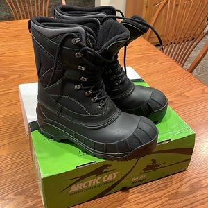 Arctic Cat Men’s size 8 snowmobile boots